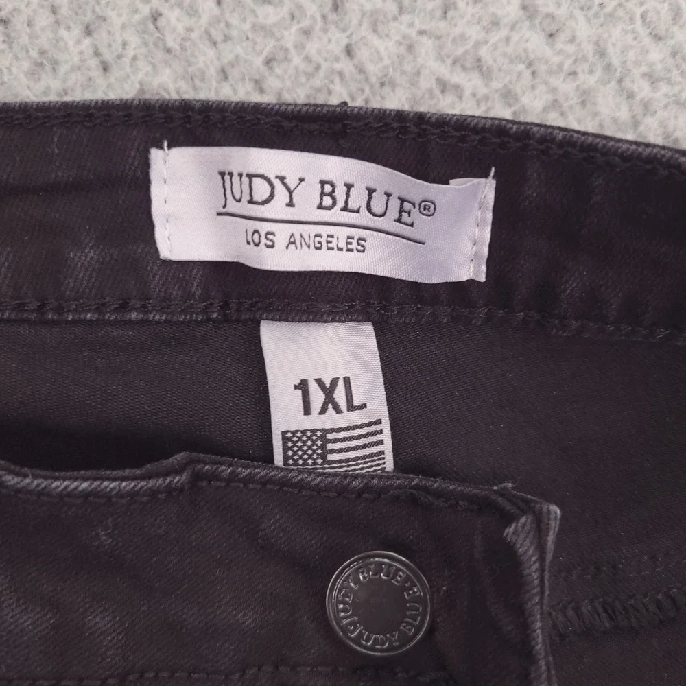 JUDY BLUE Jeans Size 1XL Skinny Fit Leopard Patch Black Stretch Denim - Picture 6 of 14